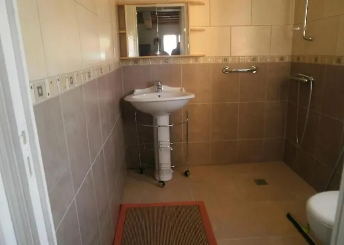 Ferienhaus Barrierefreies Haus Mit Garten Und Terrasse By Interhome *